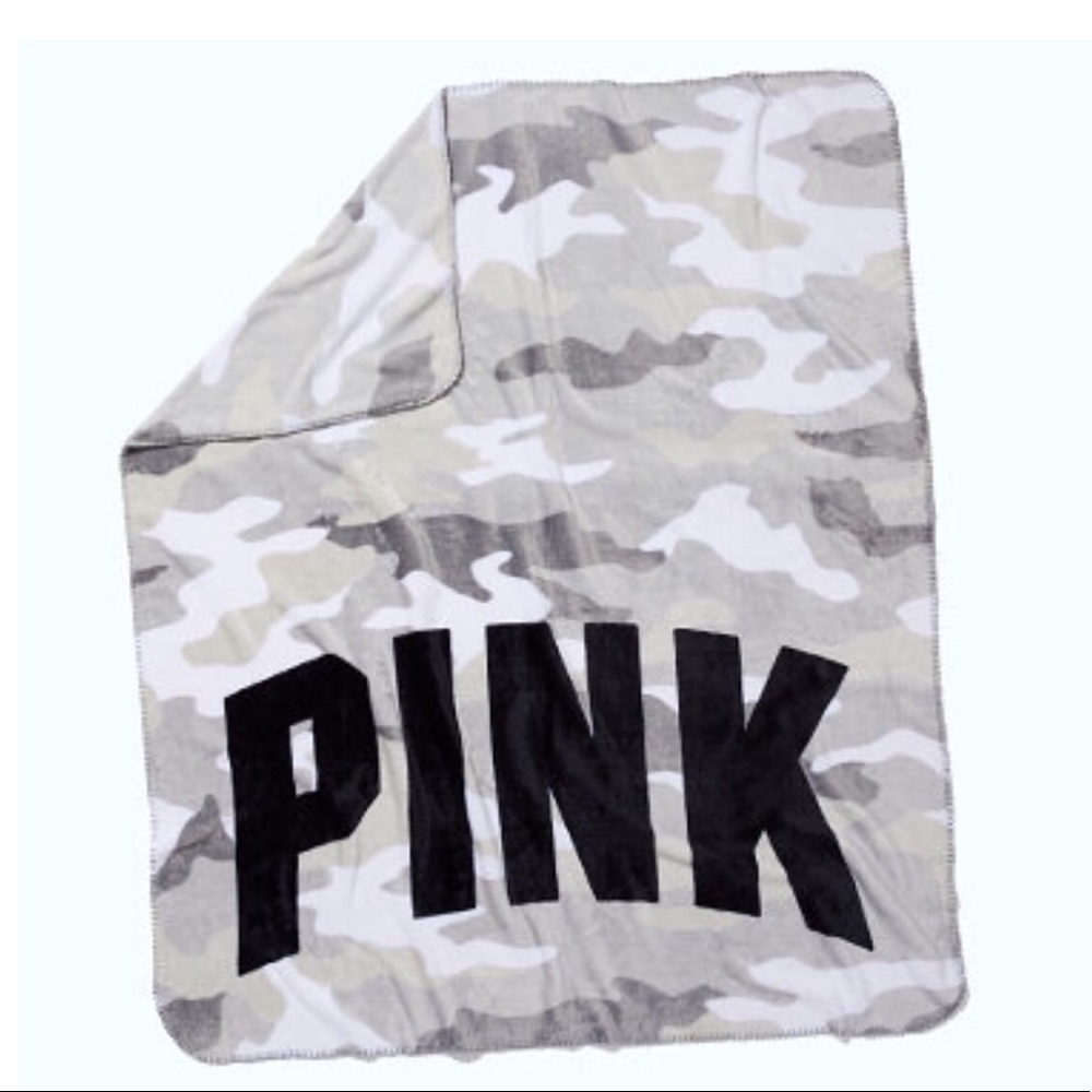VS PINK Soft Camo Fleece Blanket